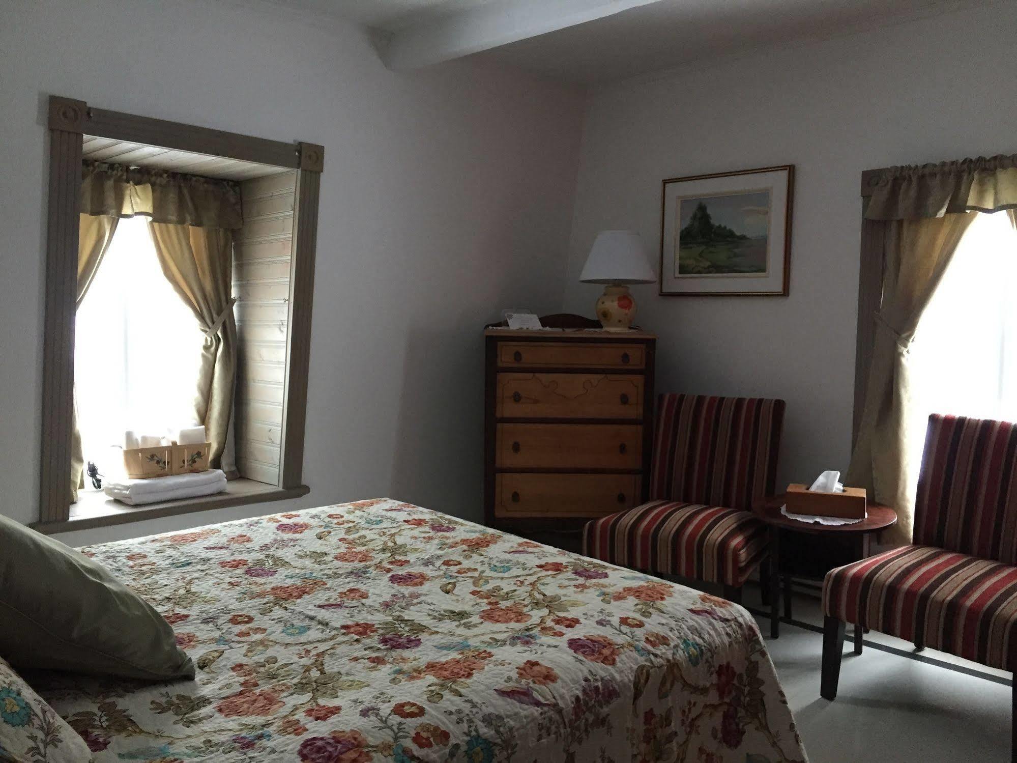 Auberge Petite Plaisance La Malbaie Exterior foto